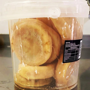 Ämpärillinen lampaanjuustoa "tynnyristä" - pitkäaikainen kypsytys - Sapata Cheese Factory