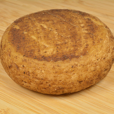 Fromage de brebis affiné de taille moyenne au poivre - Sapata de Queijaria