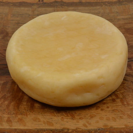 Fromage de brebis affiné - Chaussure de fromagerie